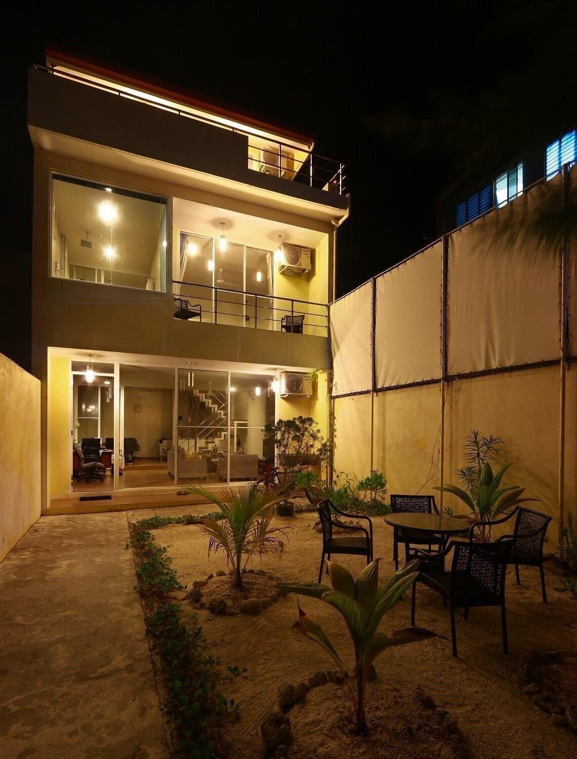 Фотография Askani Villa Guest House гостиный двор
